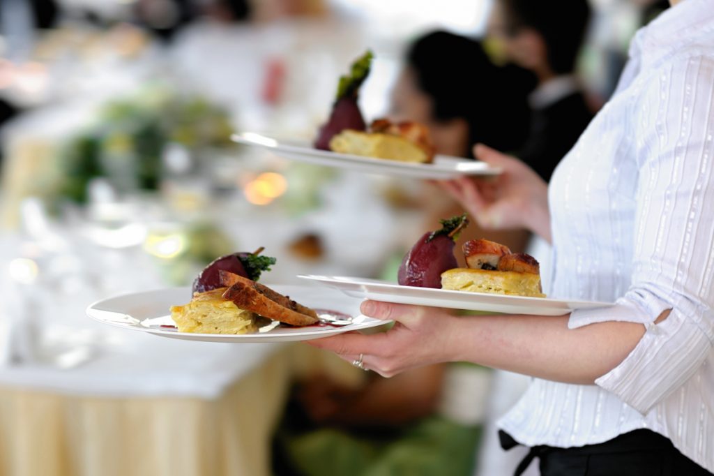 Things a good caterer must offer his clients