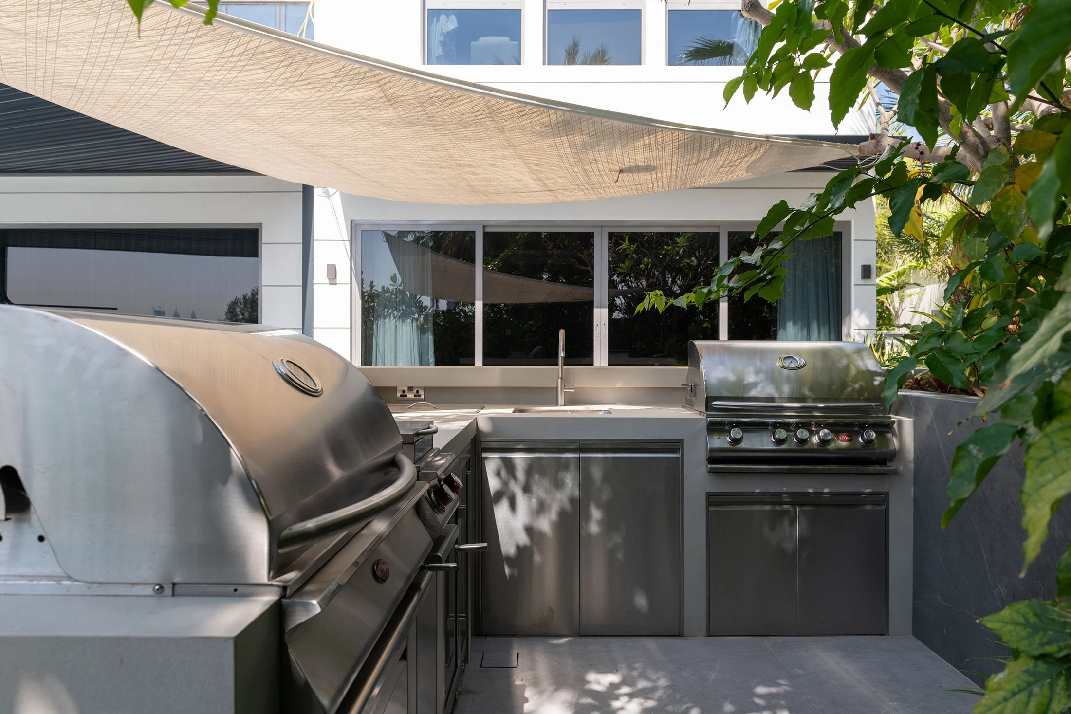 Extend Your Outdoor Kitchen Season with Strategic Shade